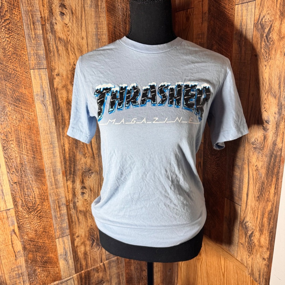 Thrasher Magazine Baby Blue T-Shirt Snow‎ Logo Skateboarding Graphic Tee